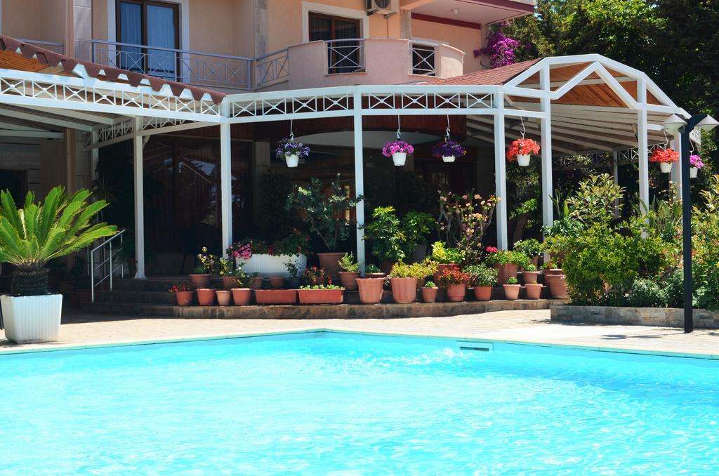 Jb Hotel ساراندا المظهر الخارجي الصورة